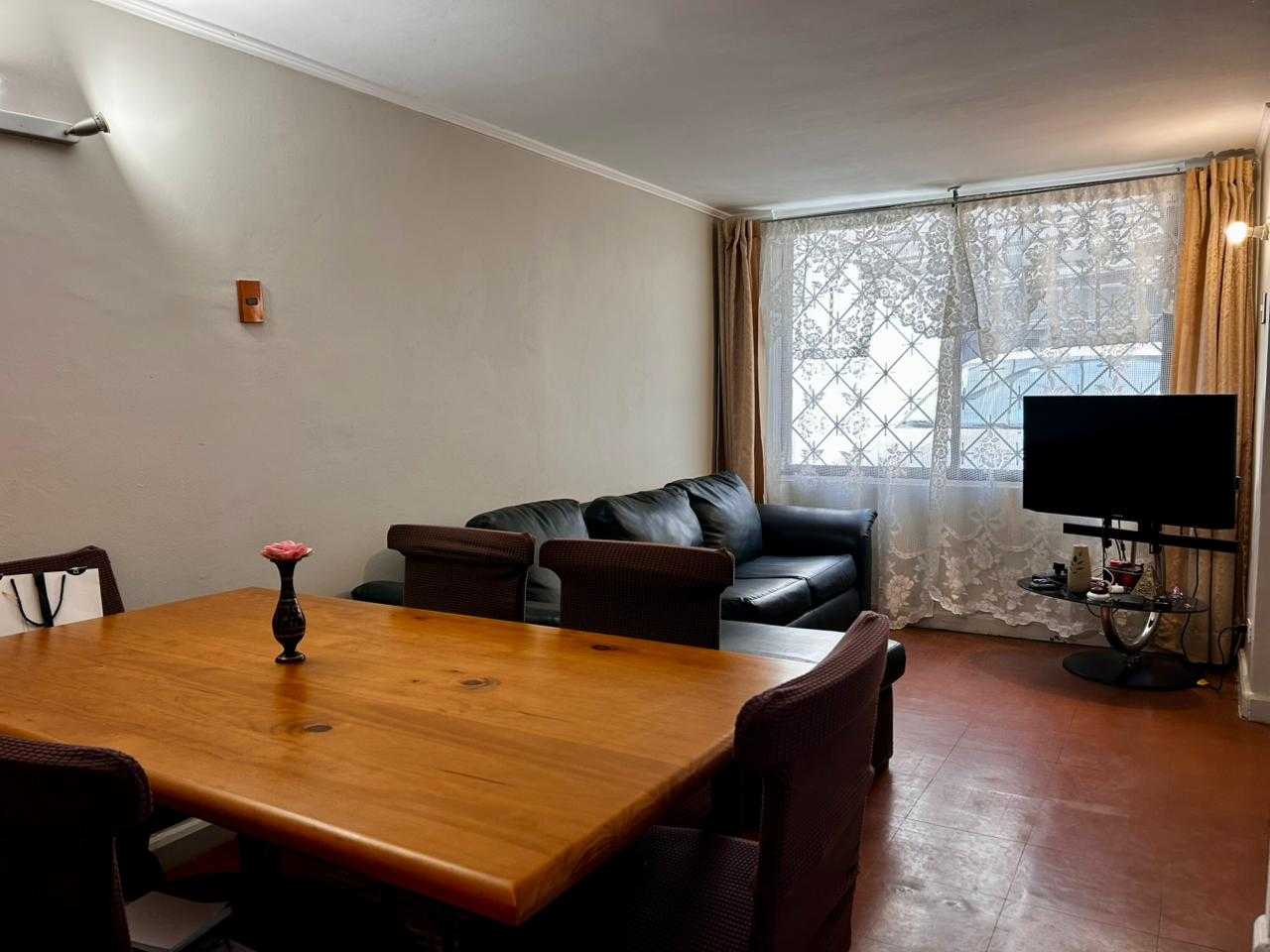 Casa en Ñuñoa - sector seguro y consolidado !